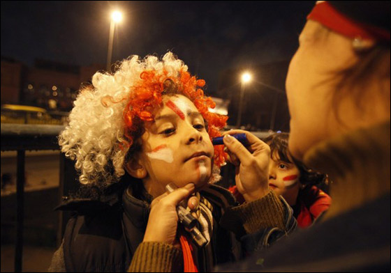 بالصور.. العرب يعبرون عن مشاعرهم بعد تنحي مبارك  صورة رقم 19