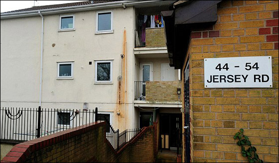 عراقي يقتل زوجته واطفاله بعد رحلة عذاب طويلة!  صورة رقم 4