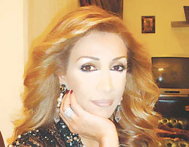 علاقة النجوم والورود الحمراء في عيد الحب!  صورة رقم 8