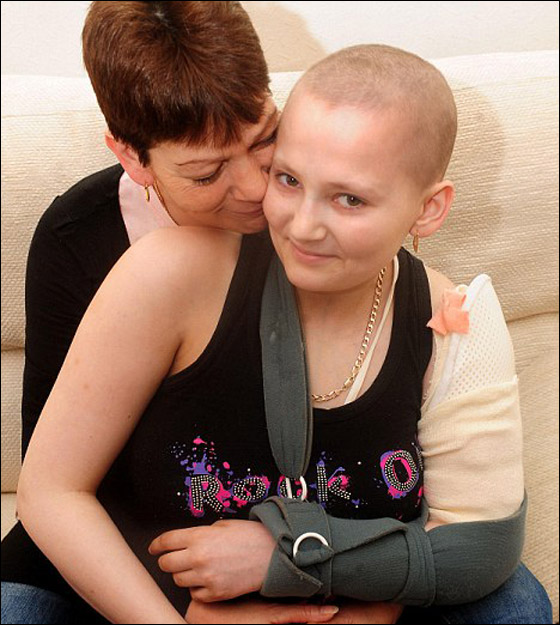 مؤثر.. فتاة امريكية مريضة بالسرطان تخطط لجنازتها!  صورة رقم 6