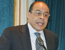 التحفظ على اموال وزير الاعلام المصري لاتهامه بالفساد ومنح مكافآت خيالية! صورة رقم 1