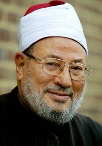 القرضاوي يؤم بالمصلين في ميدان التحرير في جمعة النصر صورة رقم 1