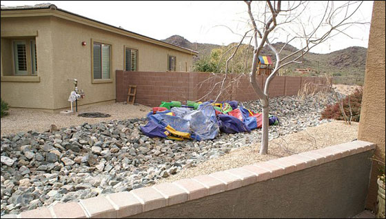 رياح عاصفة في اريزونا تقذف شقيقتين من علو 110 اقدام!  صورة رقم 3