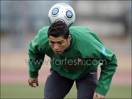 بعد برلسكوني.. روبي تتهم رونالدو باقامة علاقة حميمة معها صورة رقم 8 بعد برلسكوني.. روبي تتهم رونالدو باقامة علاقة حميمة معها صورة رقم 8