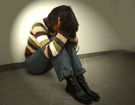 مراهقة تروي أسلوب تعذيب زوجها لها خلال زواجها القسري صورة رقم 1