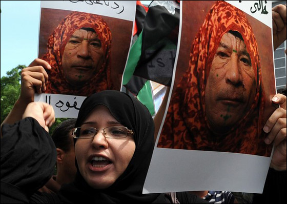 وزير الخارجية الإيطالي: نحو 300 الف ليبي فروا الى ايطاليا صورة رقم 11 وزير الخارجية الإيطالي: نحو 300 الف ليبي فروا الى ايطاليا صورة رقم 11