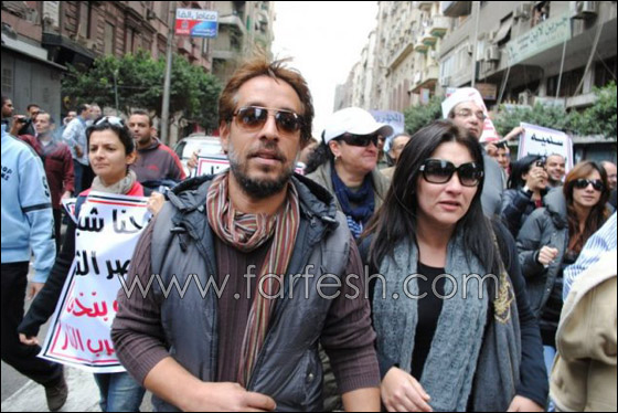 خالد يوسف يطالب بمحاكمة الفنانين المجرمين الذين وقفوا ضد الثورة صورة رقم 23