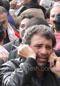 خالد يوسف يطالب بمحاكمة الفنانين المجرمين الذين وقفوا ضد الثورة صورة رقم 1