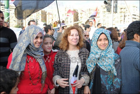 خالد يوسف يطالب بمحاكمة الفنانين المجرمين الذين وقفوا ضد الثورة صورة رقم 11