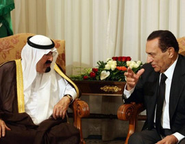 مبارك يتلقى العلاج في النمسا ورفض دعوة لأداء العمرة! صورة رقم 1 مبارك يتلقى العلاج في النمسا ورفض دعوة لأداء العمرة! صورة رقم 1