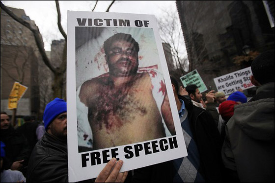 اليمن.. الحصيلة الجديدة لعدد القتلى يرتفع إلى 15 قتيل صورة رقم 9 اليمن.. الحصيلة الجديدة لعدد القتلى يرتفع إلى 15 قتيل صورة رقم 9