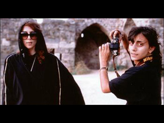 الفنانات العربيات تدللن بناتهن وتقدمن لهن اجمل الاغاني!!  صورة رقم 3