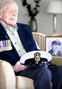 اخر العسكريين الاستراليين على قيد الحياة يحتفل بعيده الـ110!  صورة رقم 1