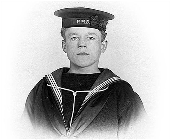 اخر العسكريين الاستراليين على قيد الحياة يحتفل بعيده الـ110!  صورة رقم 2