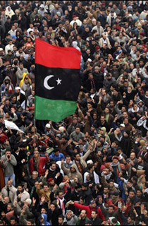 الدبابات تجتاح الزاوية وإسقاط طائرة حربية في راس لانوف صورة رقم 2 الدبابات تجتاح الزاوية وإسقاط طائرة حربية في راس لانوف صورة رقم 2