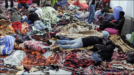 قصف عنيف لمدينة الزاوية والثوار يتصدون للطائرات في رأس لانوف صورة رقم 4