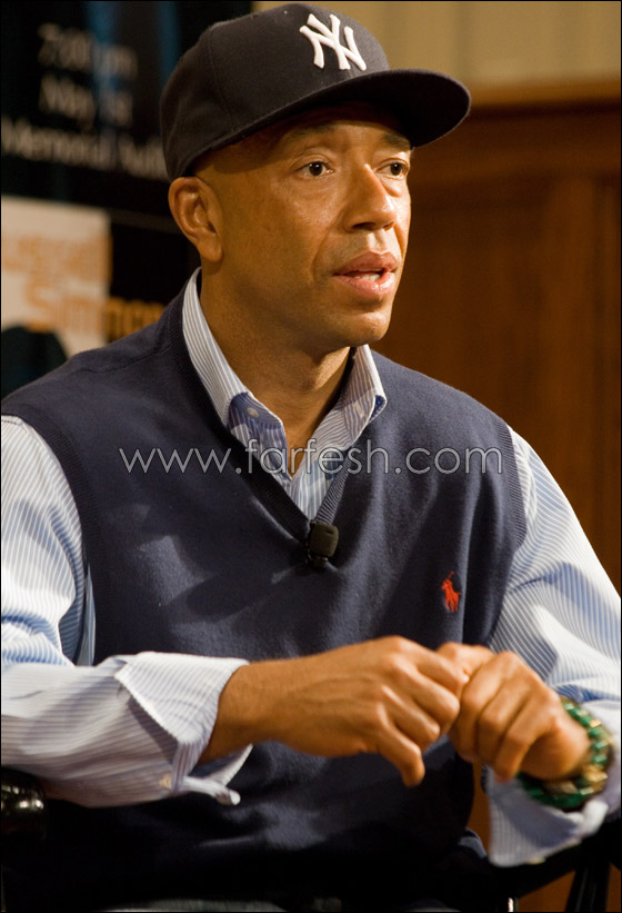 فنانو هوليوود يتظاهرون تحت شعار 