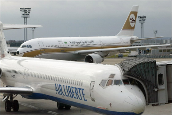 اللواء الليبي عبد الرحمن الزاوي يهبط بالقاهرة في زيارة مفاجئة صورة رقم 1