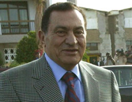 استعادة طائرة مبارك الخاصة وهو الان وعائلته في عهدة الجيش صورة رقم 1