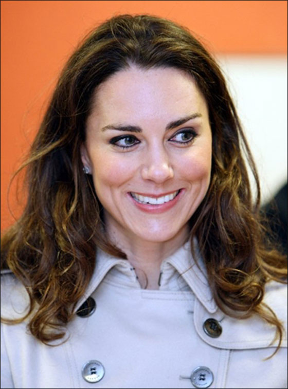 هيلاري كلينتون تقدم نصائح لخطيبة الامير ويليام لزفاف مثالي!  صورة رقم 7