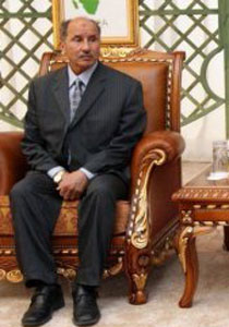 القذافي يعرض 600 الف دولار لاعتقال قائد معارضة! صورة رقم 1