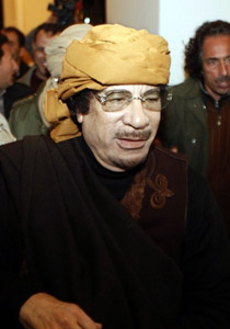 رغم عشقه للحسناوات.. القذافي: نساؤنا مثل أبقارنا في كل شيء! صورة رقم 1