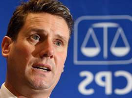 امريكي يساعد زوجته على الانتحار ويوثق 