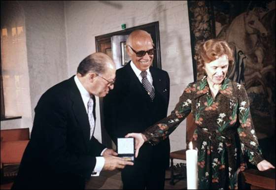 اسرار علاقة السادات باسرائيل وسبب اختياره مبارك نائبا له  صورة رقم 8