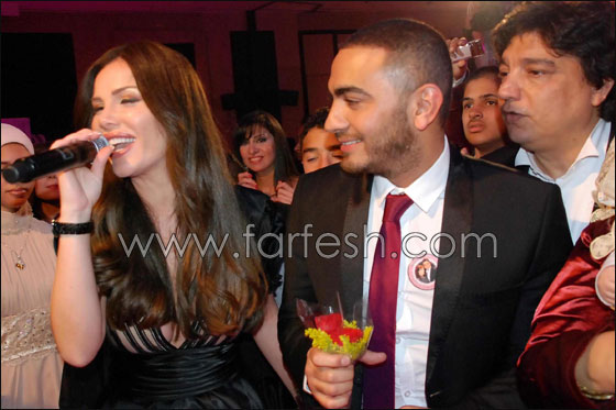 بالصور.. نيكول تحيي حفل زفاف وليد منصور!  صورة رقم 3