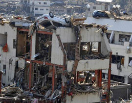 مائة مغني تايواني يغنون لجمع التبرعات لاغاثة ناجين اليابان! صورة رقم 1