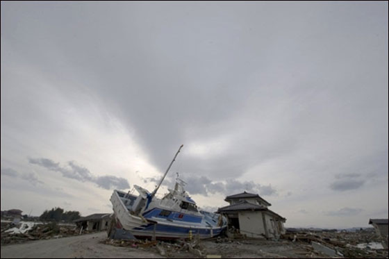 مسلسلات اون لاين يعرض لكم نخبة مختارة من صور تسونامي اليابان  صورة رقم 25