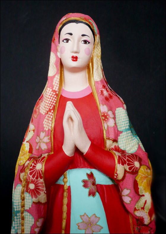 نحاتة فرنسية تظهر مريم العذراء بهيئات مختلفة تثير ضجة! صورة رقم 10 نحاتة فرنسية تظهر مريم العذراء بهيئات مختلفة تثير ضجة! صورة رقم 10