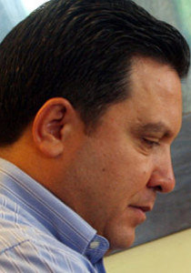 استراحة محارب: بعد 27 عاما زاهي وهبي يستقيل من المستقبل صورة رقم 1