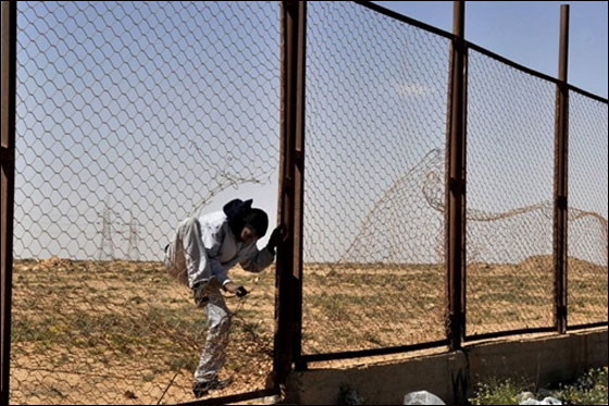 فرنسا تعلن عن مشاركتها في حملة عسكرية ضد الجيش الليبي! صورة رقم 4 فرنسا تعلن عن مشاركتها في حملة عسكرية ضد الجيش الليبي! صورة رقم 4