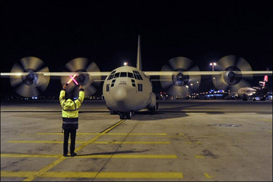 بدء الحملة العسكرية الدولية على ليبيا بقصف معاقل القذافي صورة رقم 5 بدء الحملة العسكرية الدولية على ليبيا بقصف معاقل القذافي صورة رقم 5