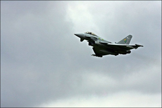 بدء الحملة العسكرية الدولية على ليبيا بقصف معاقل القذافي صورة رقم 2 بدء الحملة العسكرية الدولية على ليبيا بقصف معاقل القذافي صورة رقم 2