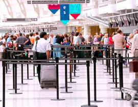 مسافران مغييرين حالتهمً يحدثا ازمة في مطار القاهرة!! صورة رقم 1