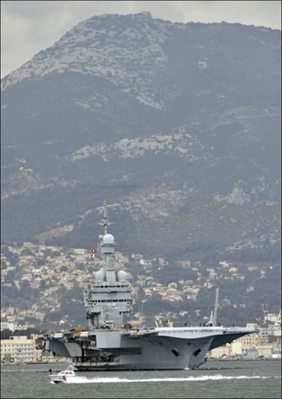 إطلاق صاروخين على مقر القذافي والتحالف الدولي يعزز قواته صورة رقم 15 إطلاق صاروخين على مقر القذافي والتحالف الدولي يعزز قواته صورة رقم 15