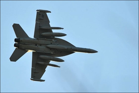 إطلاق صاروخين على مقر القذافي والتحالف الدولي يعزز قواته صورة رقم 14 إطلاق صاروخين على مقر القذافي والتحالف الدولي يعزز قواته صورة رقم 14