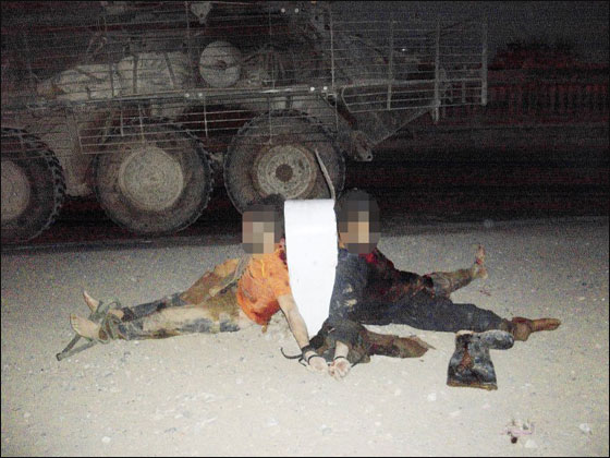 الجيش الامريكي يعتذر على صور مسيئة لمدنيين افغان من قبل جنود صورة رقم 3 الجيش الامريكي يعتذر على صور مسيئة لمدنيين افغان من قبل جنود صورة رقم 3