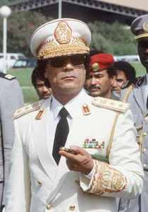 كاتب إسرائيلي: القذافي نهايته الشنق وامريكا مشاركة فقط!  صورة رقم 1