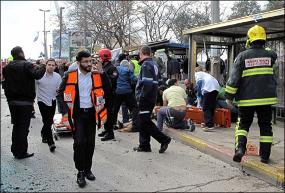 قتيلة وأكثر من 30 مصابا اسرائيليا في عملية تفجير في القدس صورة رقم 6 قتيلة وأكثر من 30 مصابا اسرائيليا في عملية تفجير في القدس صورة رقم 6