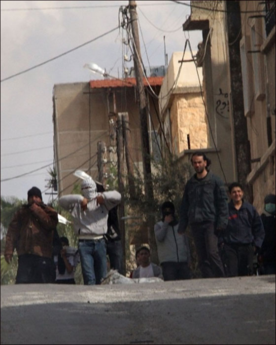 الأمن السوري يقمع المعتصمين وأكثر من 25 قتيلا في درعا صورة رقم 6 الأمن السوري يقمع المعتصمين وأكثر من 25 قتيلا في درعا صورة رقم 6