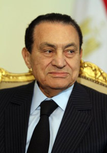 الحارس الشخصي لمبارك: القذافي حاول مرتين اغتيال مبارك  صورة رقم 1