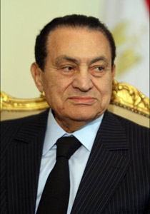 الكتب المحظور بيعها في مصر تصف مبارك بمهرج السادات صورة رقم 1 الكتب المحظور بيعها في مصر تصف مبارك بمهرج السادات صورة رقم 1