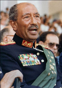 اللواء زكي: السادات اختار مبارك اللواء زكي: السادات اختار مبارك