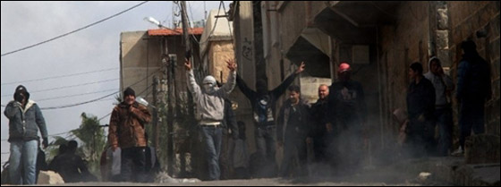 اكثر من 100 قتيل بدرعا والامن السوري ينسحب من مسجد العمري! صورة رقم 18 اكثر من 100 قتيل بدرعا والامن السوري ينسحب من مسجد العمري! صورة رقم 18