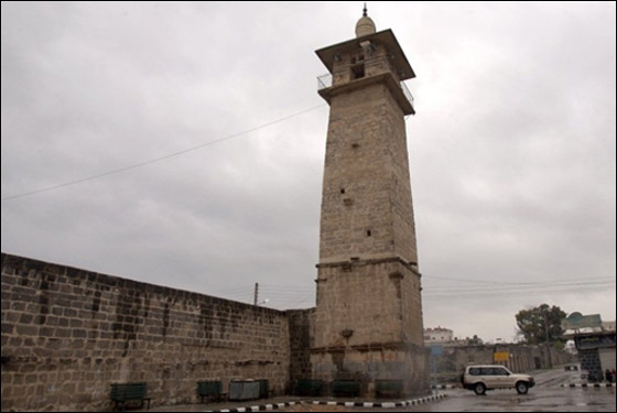 اكثر من 100 قتيل بدرعا والامن السوري ينسحب من مسجد العمري! صورة رقم 12 اكثر من 100 قتيل بدرعا والامن السوري ينسحب من مسجد العمري! صورة رقم 12