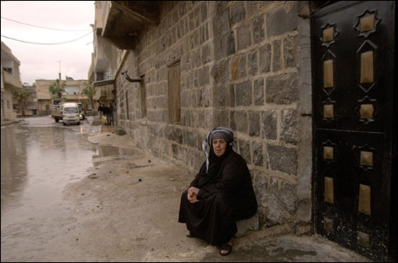 اكثر من 100 قتيل بدرعا والامن السوري ينسحب من مسجد العمري! صورة رقم 9 اكثر من 100 قتيل بدرعا والامن السوري ينسحب من مسجد العمري! صورة رقم 9