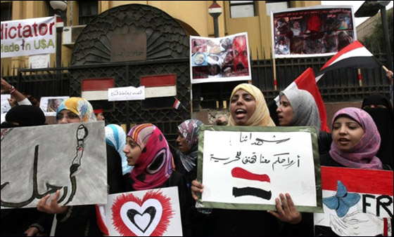 ترقب لليوم الحاسم في اليمن بين انصار ومعارضي الرئيس!  صورة رقم 7